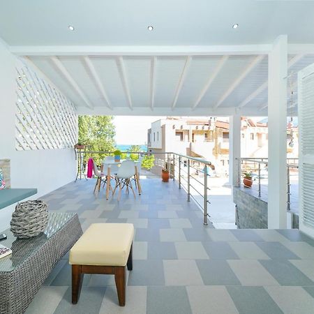 Golden Beachside Terrace Chrysi Ammoudia ภายนอก รูปภาพ